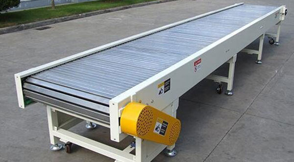 板式輸送機的基本結(jié)構(gòu)是什么？